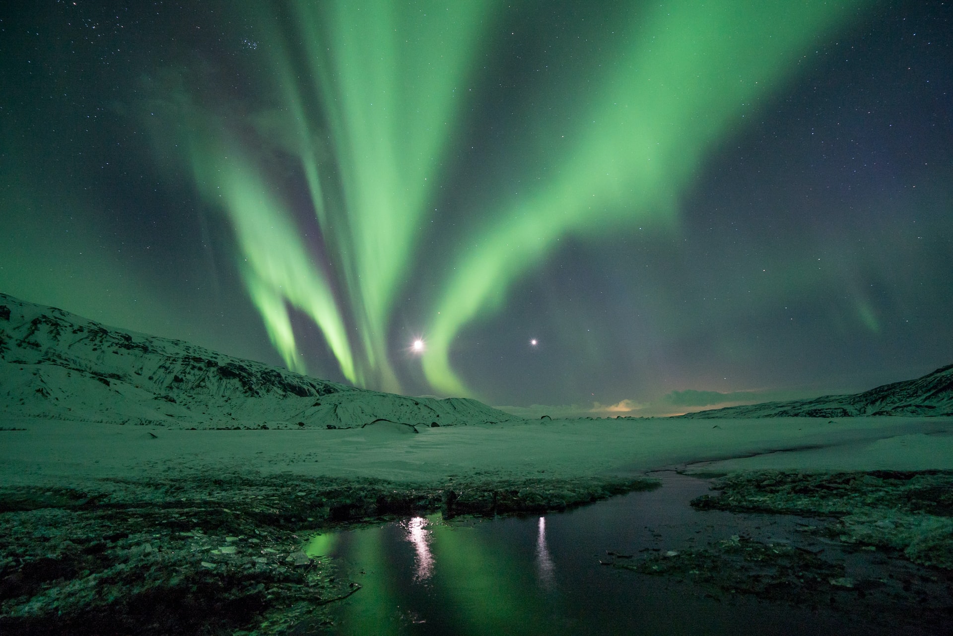 cheapest places to see the northern lights