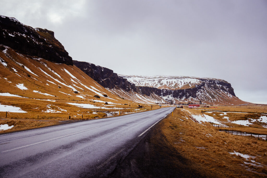 cheapest way to visit iceland reddit