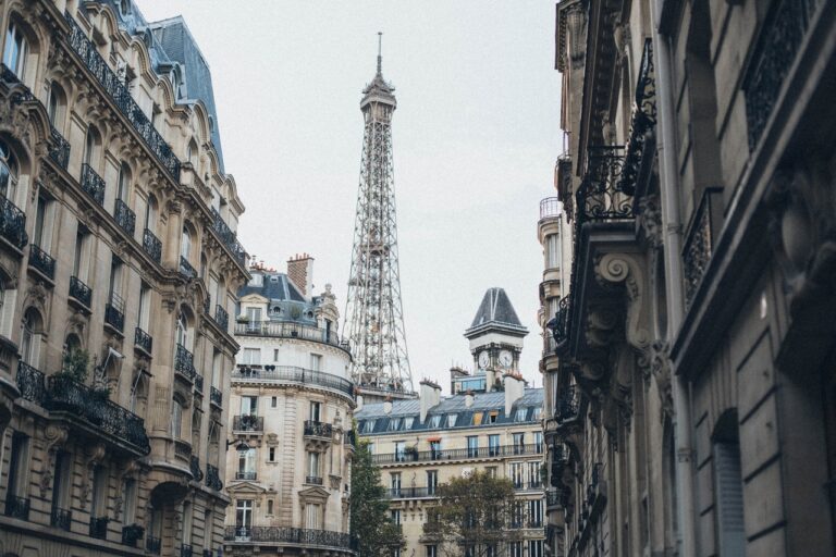 the-best-places-to-stay-in-paris-on-the-ultimate-budget-2022