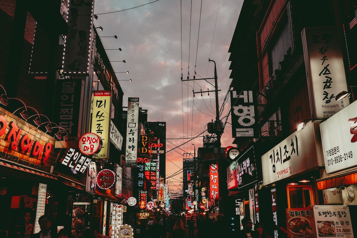 Seoul Photography Spots #3: Myeongdong.